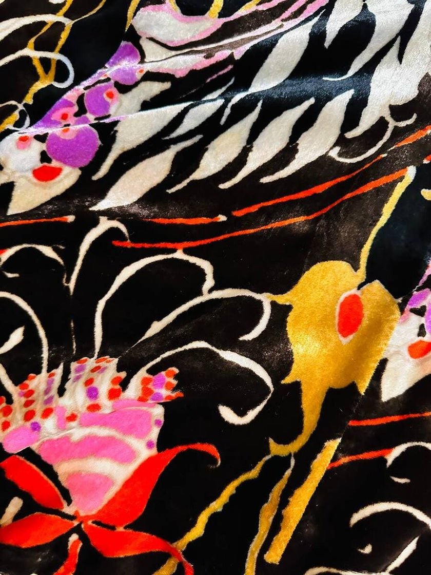 Abito sartoriale in velluto fantasia floreale