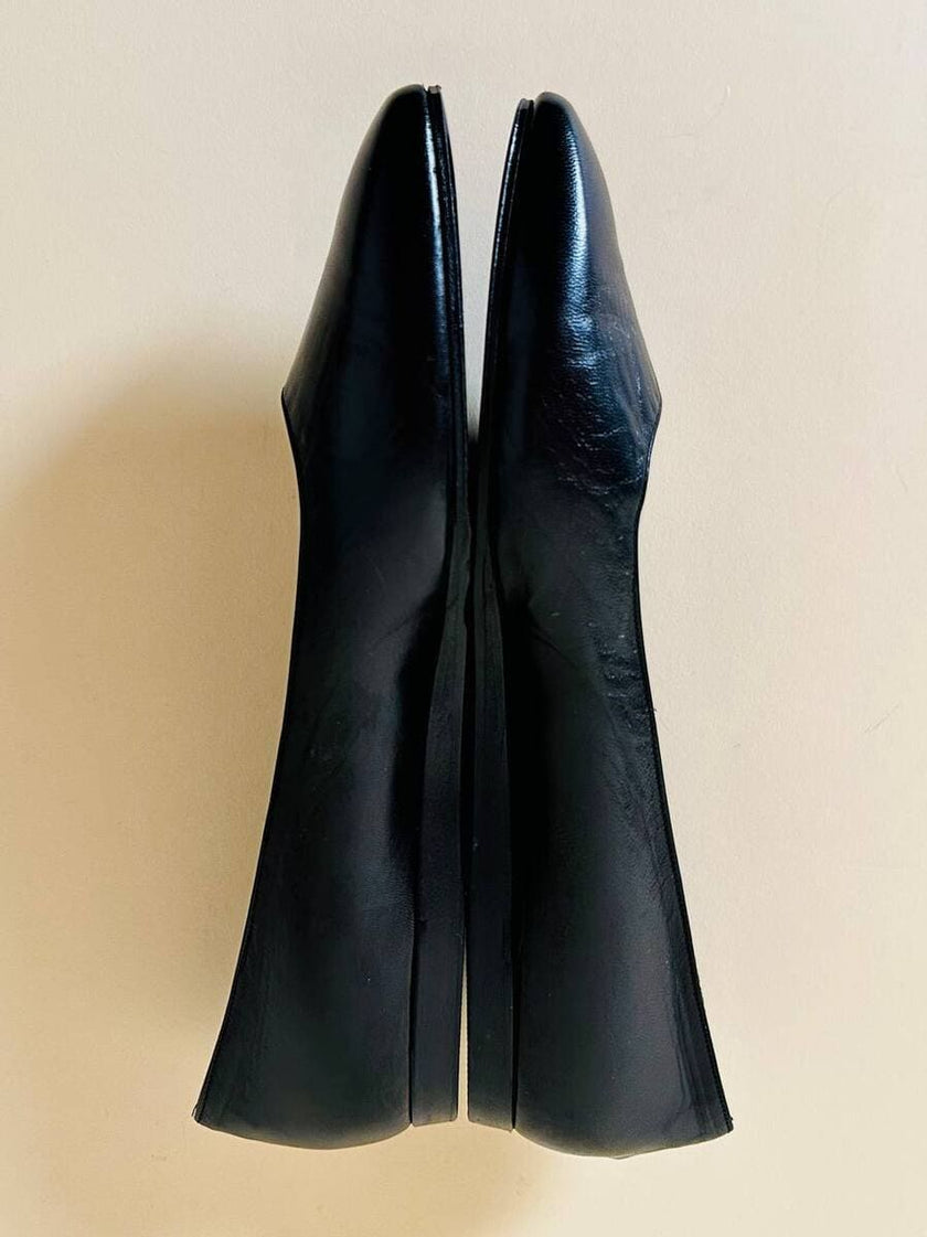 Ballerine in pelle nera “Fendi”