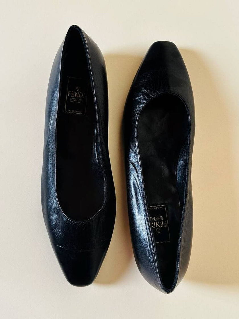 Ballerine in pelle nera “Fendi”