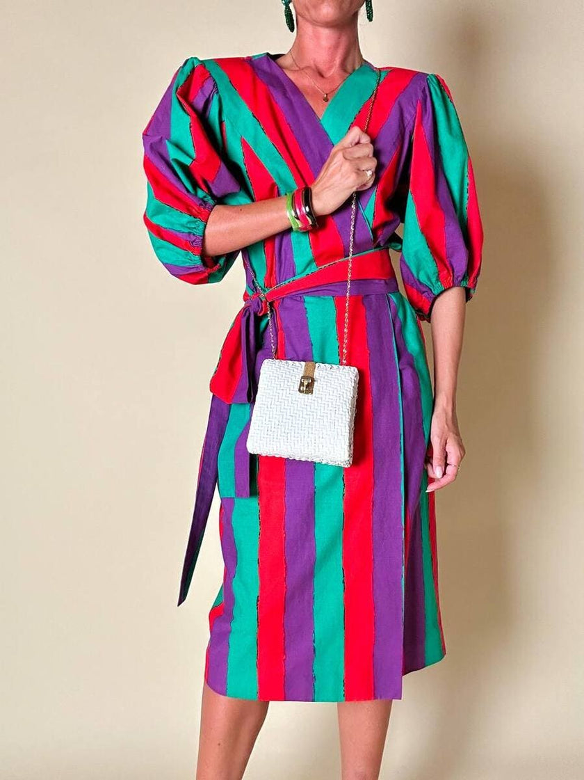 Bandolier bianca in midollino con tracolla in catena oro
