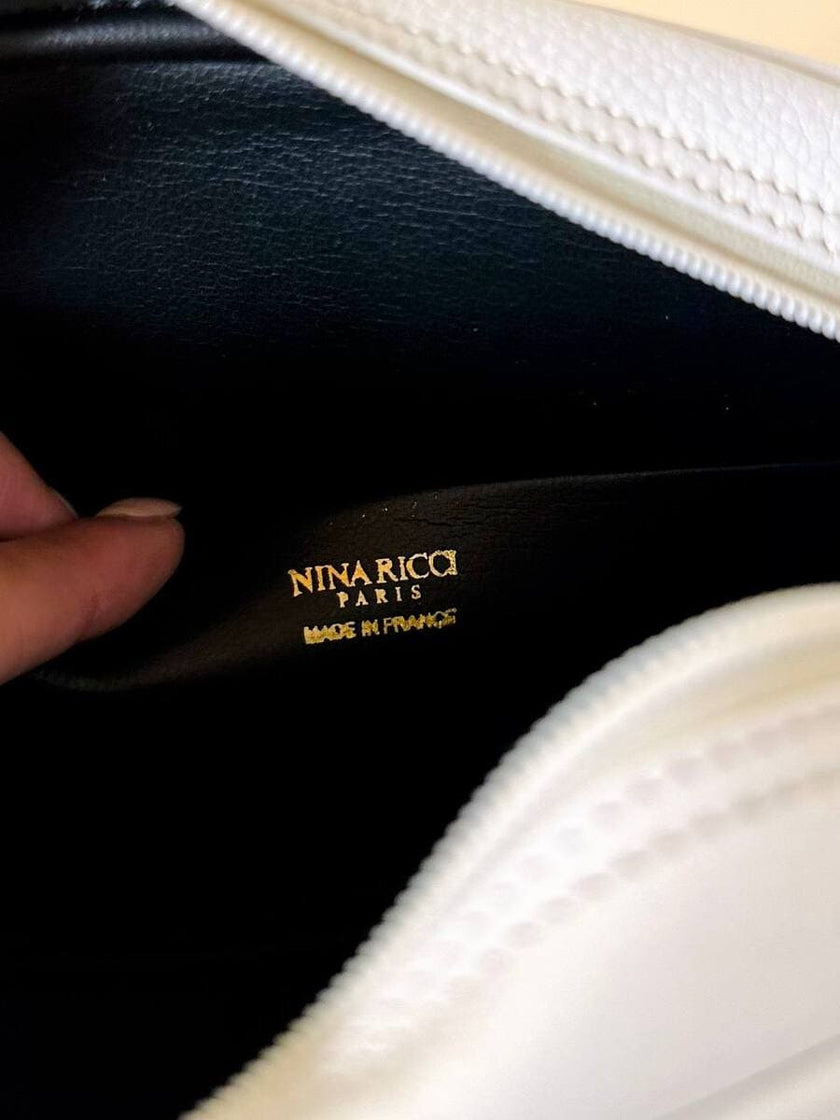Bandolier vintage Nina Ricci in pelle Bianca con hardware oro