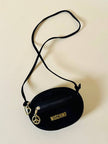 Sac bandoulière en suède noir avec charms dorés « Moschino »