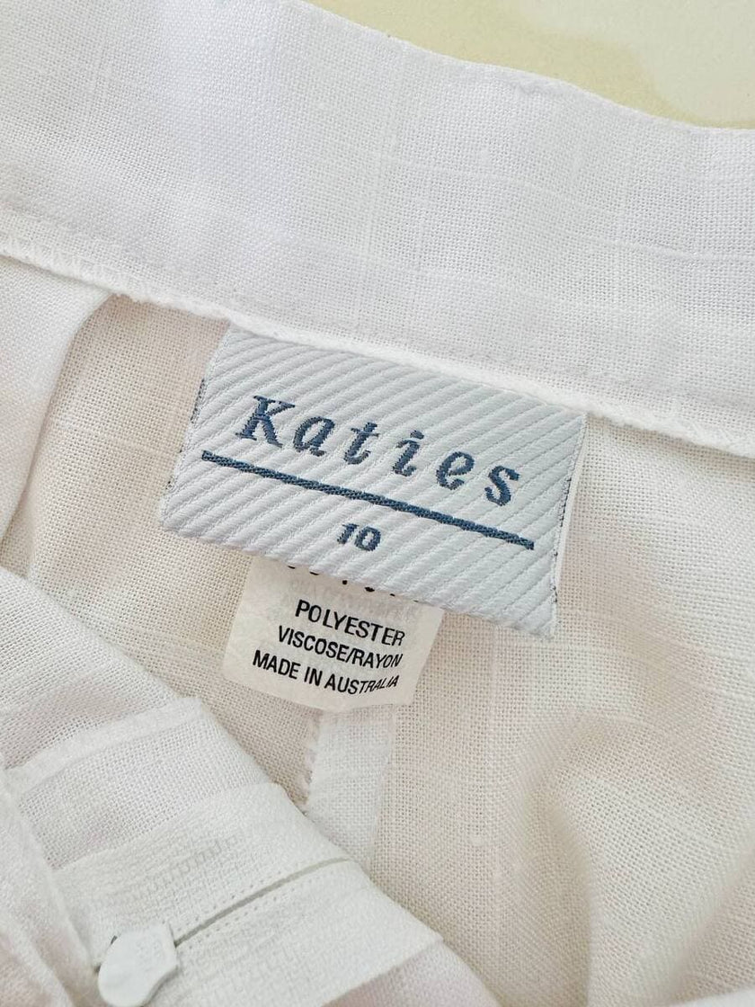 Bermuda bianco con pince “Katies”