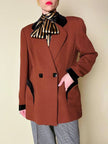 Blazer doppiopetto in lana color ruggine con riporti in velluto cacao Mila Schön
