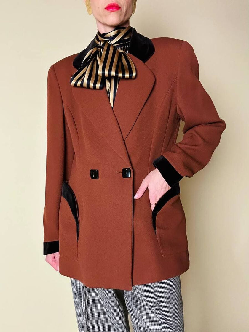 Blazer doppiopetto in lana color ruggine con riporti in velluto cacao Mila Schön