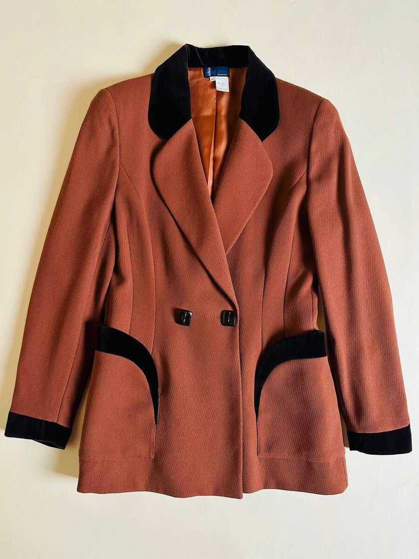 Blazer doppiopetto in lana color ruggine con riporti in velluto cacao Mila Schön