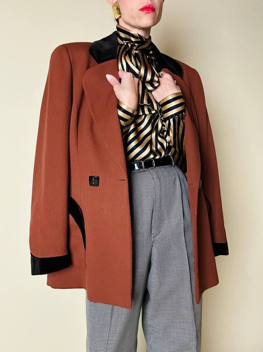 Blazer doppiopetto in lana color ruggine con riporti in velluto cacao Mila Schön