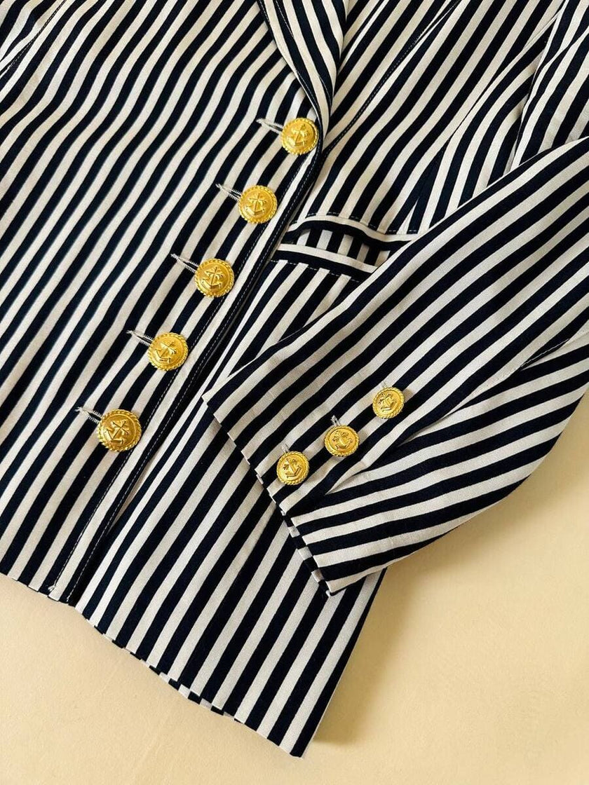 Blazer doppiopetto a righe bianche e blu “Mondí”