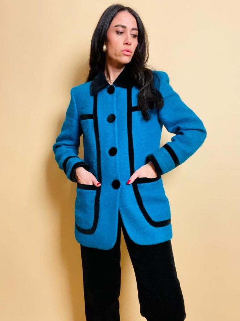 Blazer in lana e mohair ciano con riporti di velluto nero 