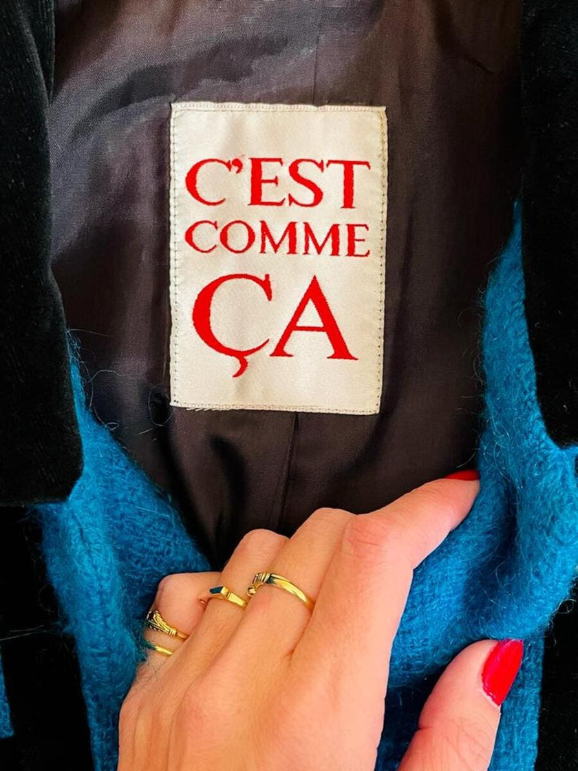 Blazer in lana e mohair ciano con riporti di velluto nero 