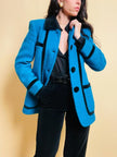 Blazer in lana e mohair ciano con riporti di velluto nero 