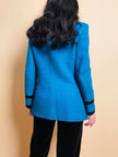 Blazer in lana e mohair ciano con riporti di velluto nero 