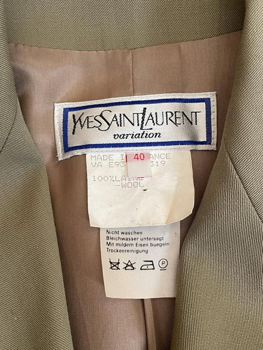 Blazer doppiopetto Yves Saint Laurent  in rasato di lana cachi con bottoni gioiello