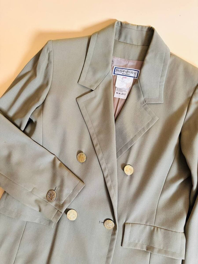 Blazer doppiopetto Yves Saint Laurent  in rasato di lana cachi con bottoni gioiello