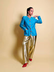 Blazer in shantung turchese con bottoni rossi a forma di cuore 