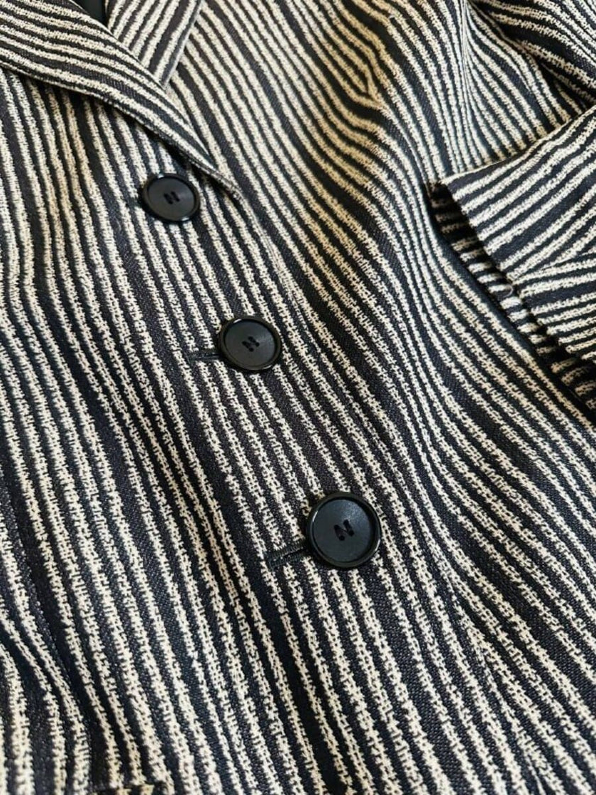 Blazer vintage Yves Saint Laurent a righe verticali panna e nero