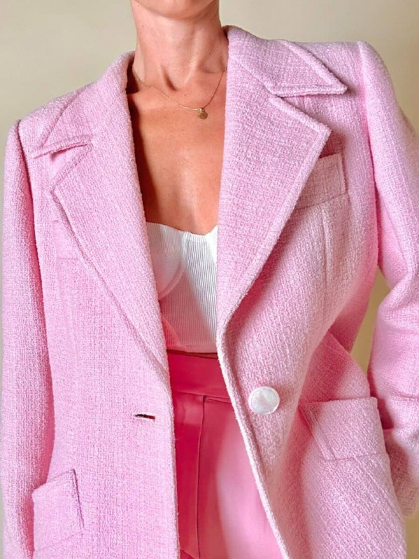 Blazer rosa con bottone gioiello in madreperla “Yves Saint Laurent”