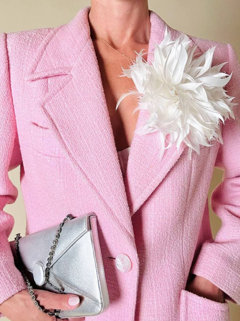Blazer rosa con bottone gioiello in madreperla “Yves Saint Laurent”