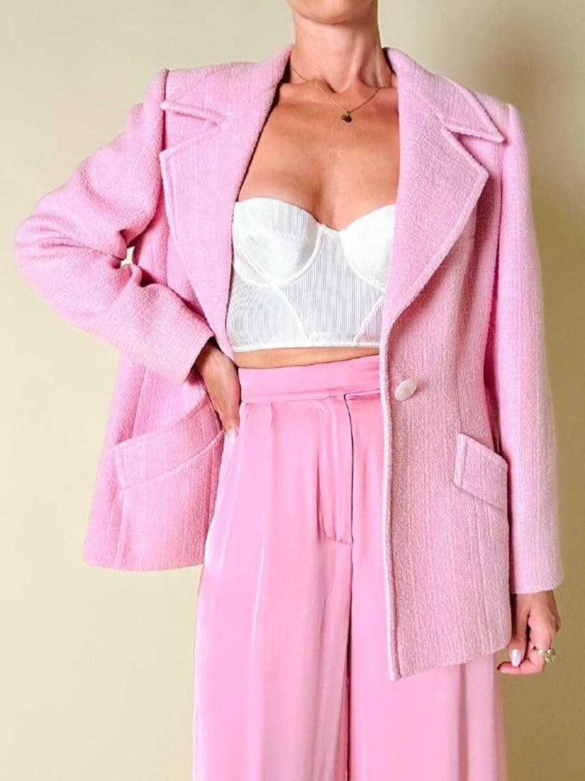 Blazer rosa con bottone gioiello in madreperla “Yves Saint Laurent”