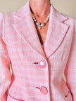 Blazer rosa con maxi bottoni intarsiati di madreperla “Gai Mattiolo Couture”