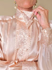 Blusa in raso di seta rosa pastello con ricamo pampino e micro perle “Paul Alexander”