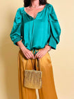 Blusa in raso di seta verde smeraldo 