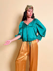 Blusa in raso di seta verde smeraldo 