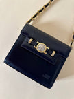 Borsa in pelle blu con hardware oro “Gianni Versace”