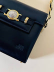 Borsa in pelle blu con hardware oro “Gianni Versace”