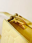Borsa in pelle stampa coccodrillo giallo pastello “Genny”