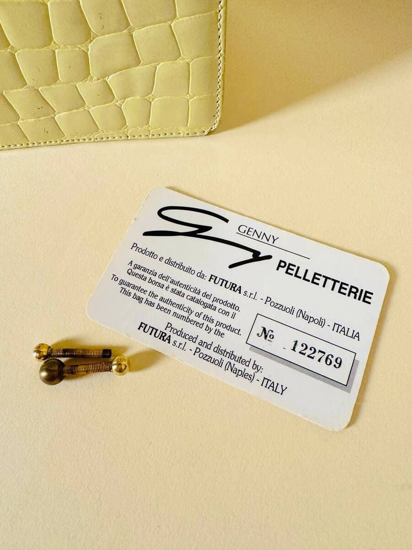 Borsa in pelle stampa coccodrillo giallo pastello “Genny”
