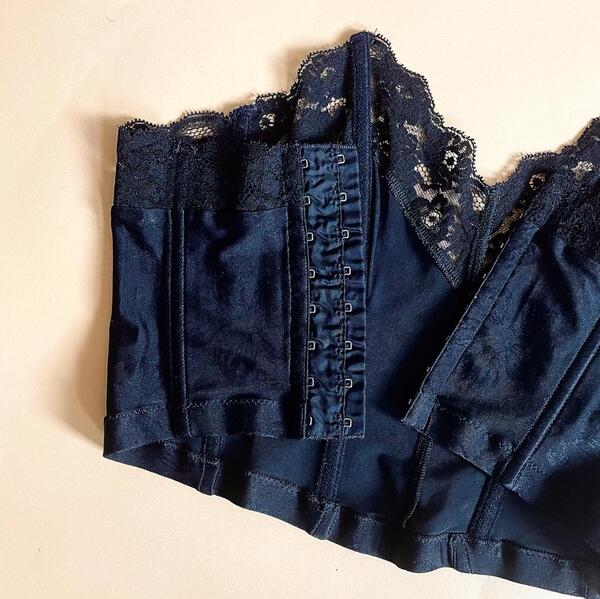 Bustier nero  La perla