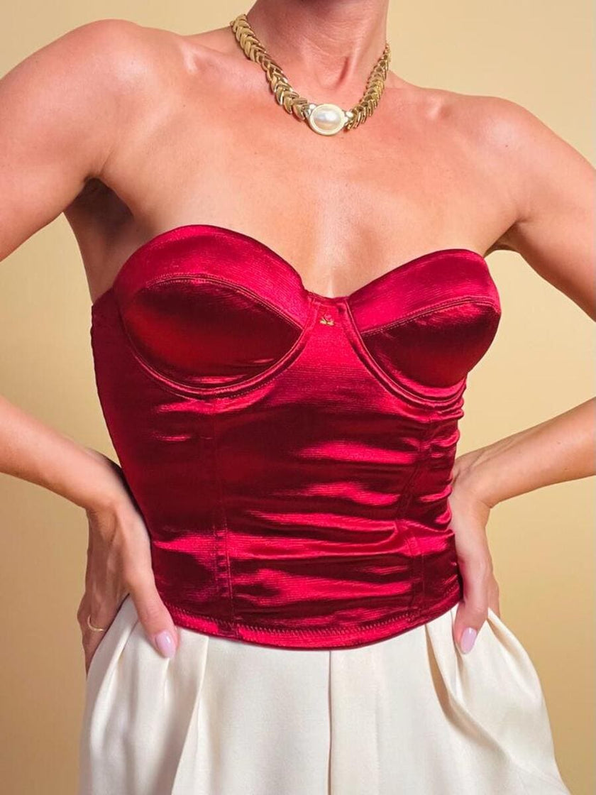 Bustier in raso stretch rosso cardinale con rosa ricamata a mano