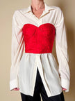 Bustier sartoriale in shantung rosso lavorato a pieghe