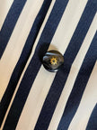 Camicia a righe bianche e blu 