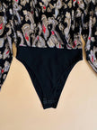 Camicia body in georgette Jaquard nera con fantasia arabesca in lamè