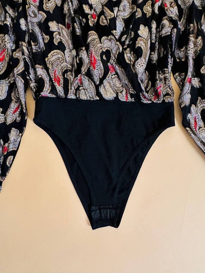 Camicia body in georgette Jaquard nera con fantasia arabesca in lamè