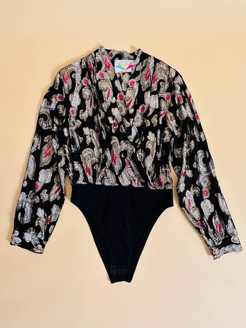 Camicia body in georgette Jaquard nera con fantasia arabesca in lamè