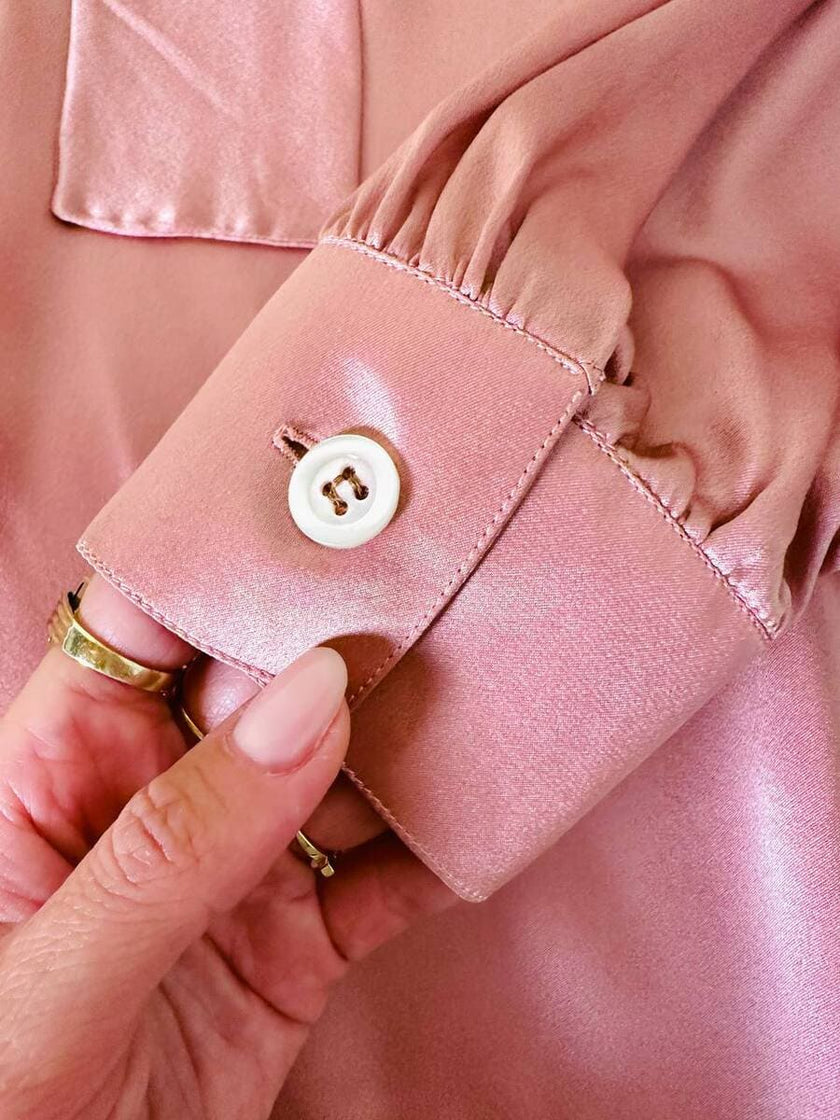 Camicia con fiocco al collo in raso di seta rosa 