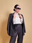 Camicia con fiocco al collo in seta Jacquard avorio a righe verticali