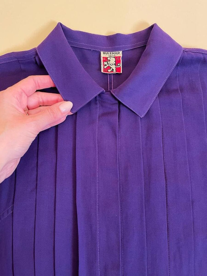 Camicia in cotone viola con motivo plissé