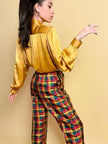 Camicia in seta color ambra con bottoni cuore
