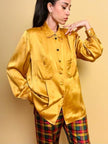 Camicia in seta color ambra con bottoni cuore