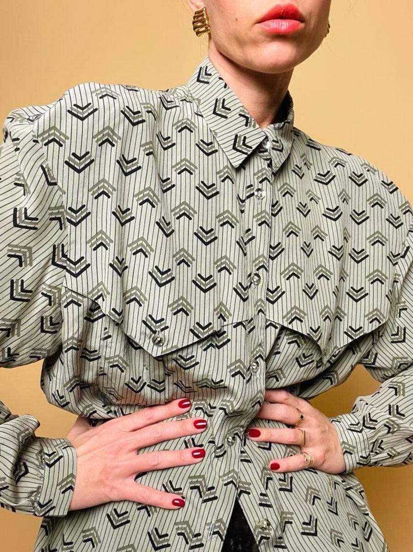 Camicia in seta fantasia verde lichene 