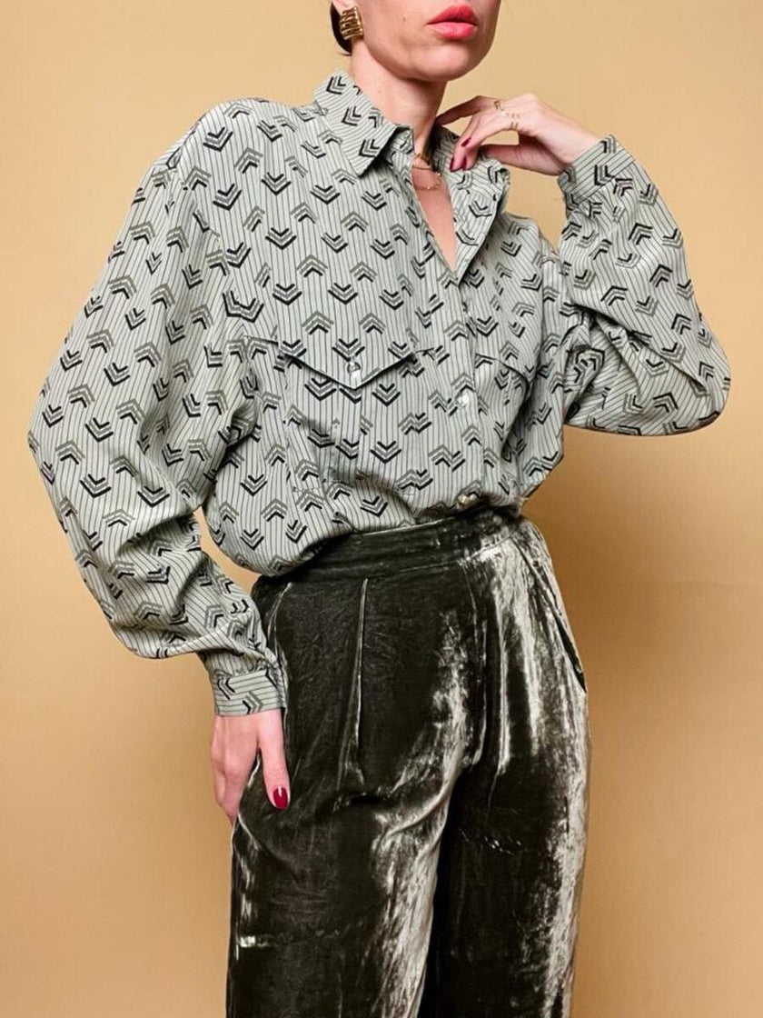 Camicia in seta fantasia verde lichene 