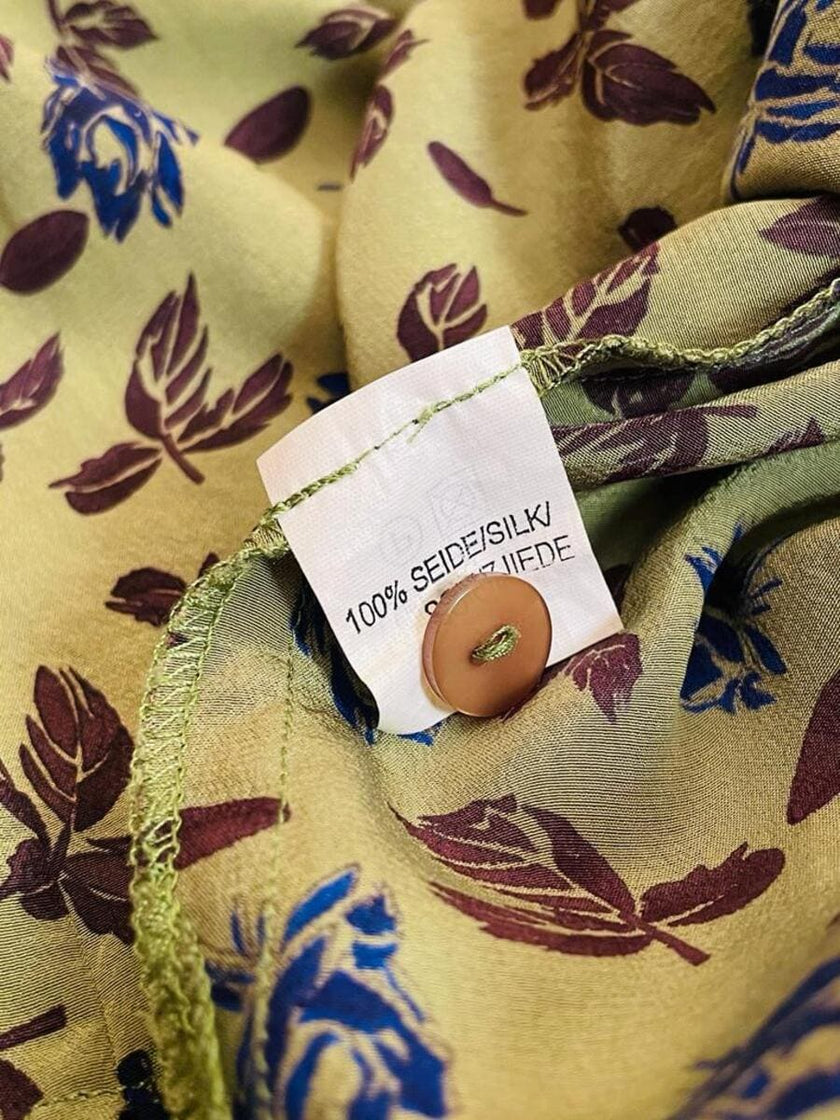 Camicia in seta verde oliva fantasia floreale