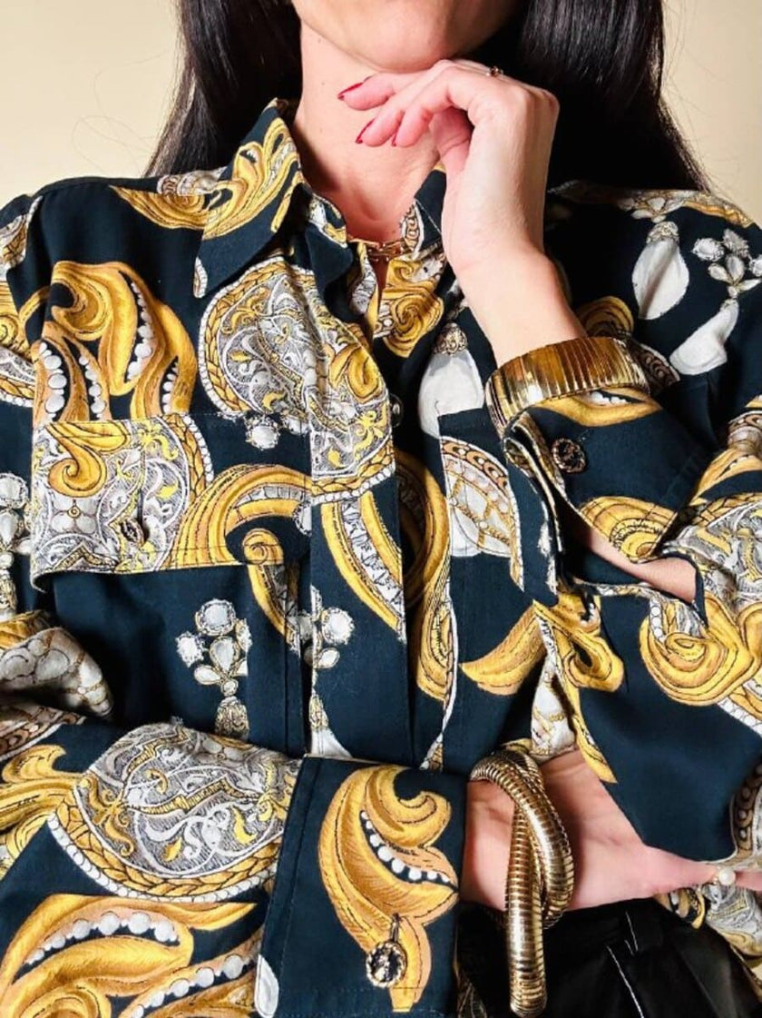 Camicia nera fantasia barocca con perle “Laurèl”