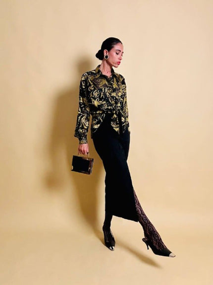 Camicia in chiffon dèvorè nero con damaschi in raso ambra