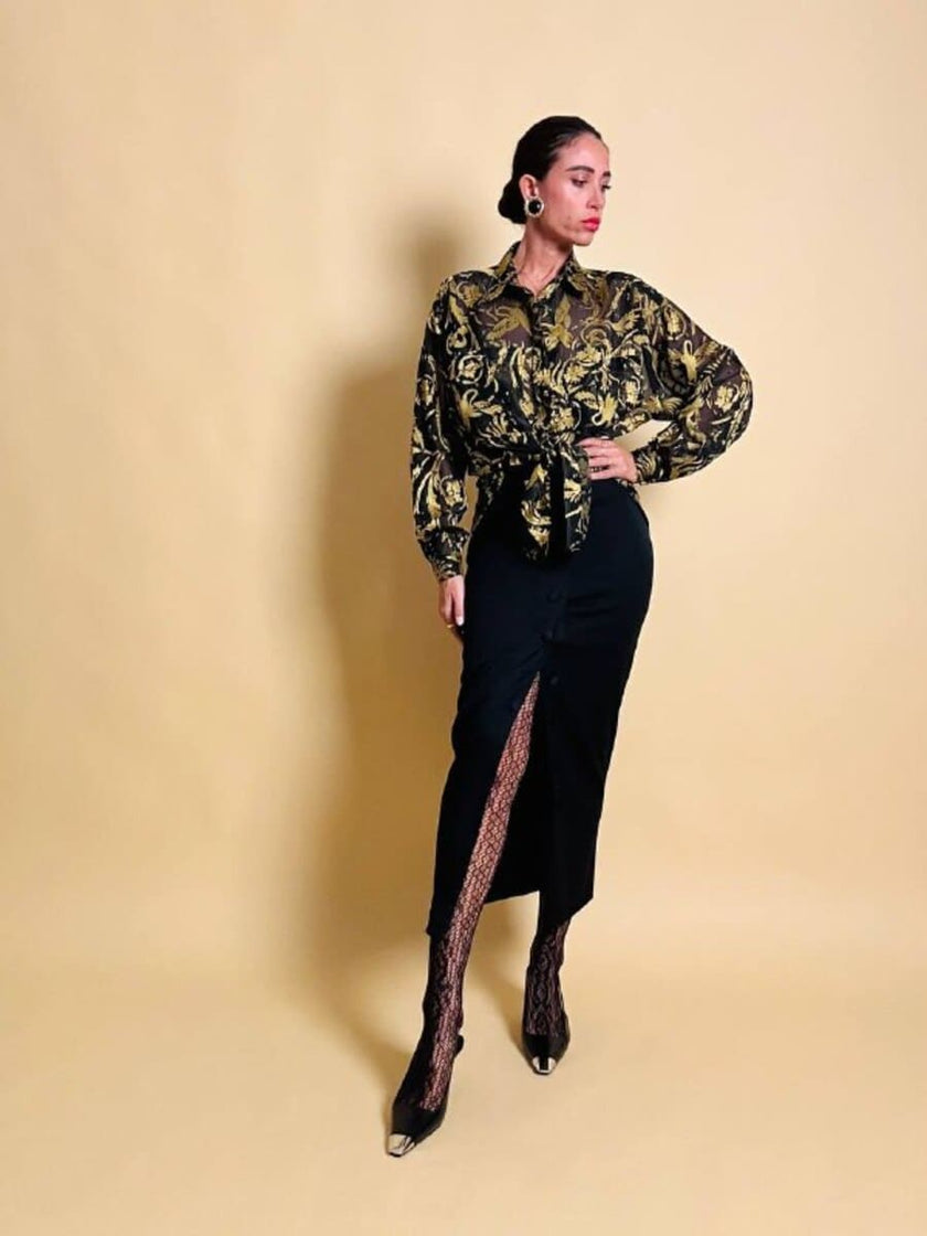Chemise en mousseline dévoré noire avec damas en satin ambre