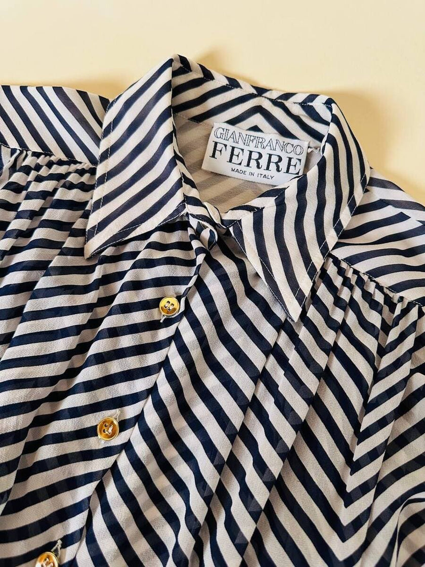 Camicia in chiffon di seta a righe bianche e blu “Gianfranco Ferrè”